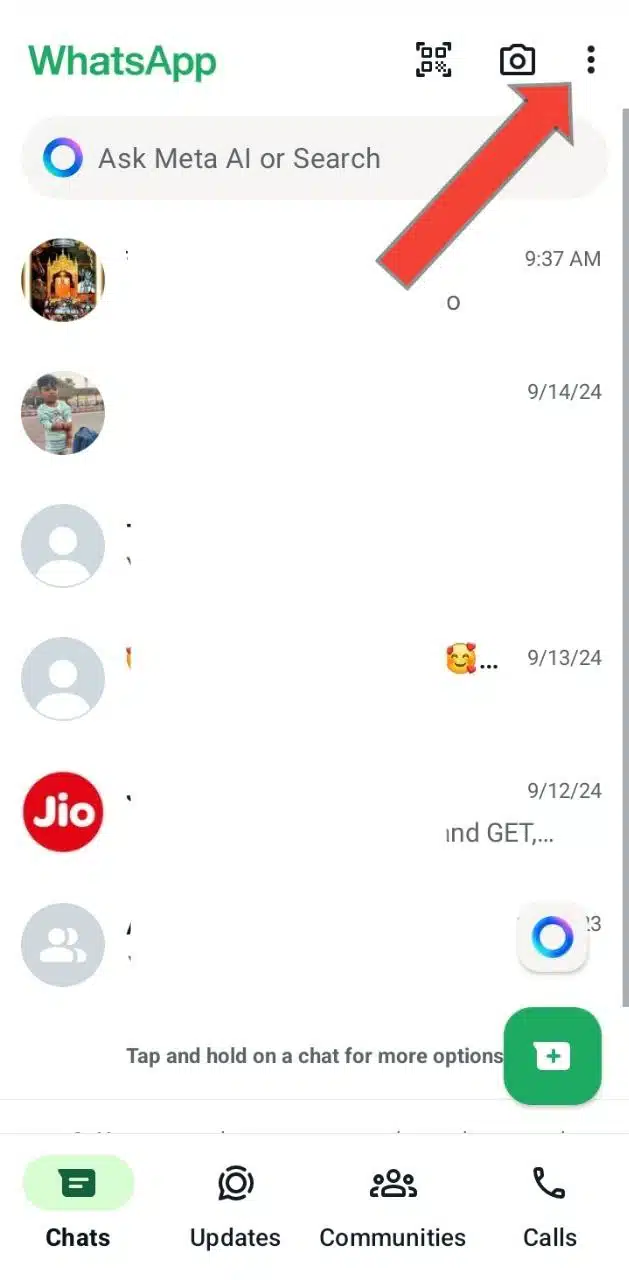 whatsapp me 3 dots par click kare